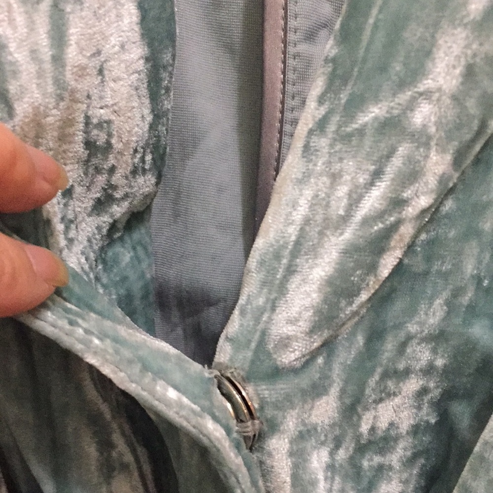 Topshop wrapped velour top (sz 6) - Picture 9 of 13